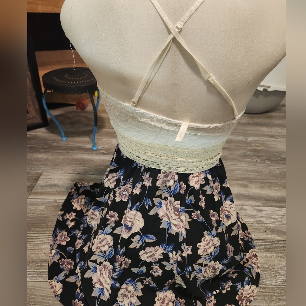 Dress 👗 - Picture 3 of 3
